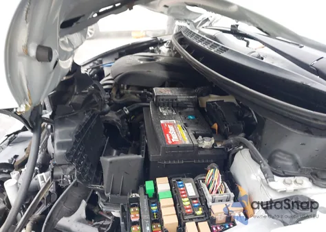 2016 Hyundai Elantra Value Edition z USA, uszkodzony, nr VIN 5NPDH4AE3GH767625